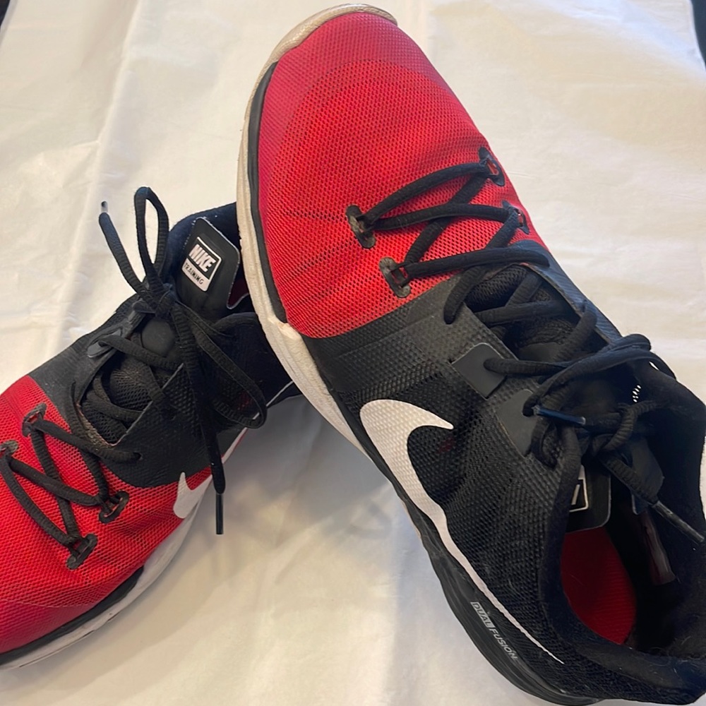 NIKE ♥️🖤RED & BLACK Training Shoes 🖤♥️Dual Fusion - Picture 1 of 8
